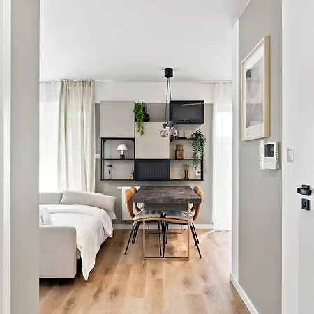 Apartamento Rymanowska Chic By Bookinghost